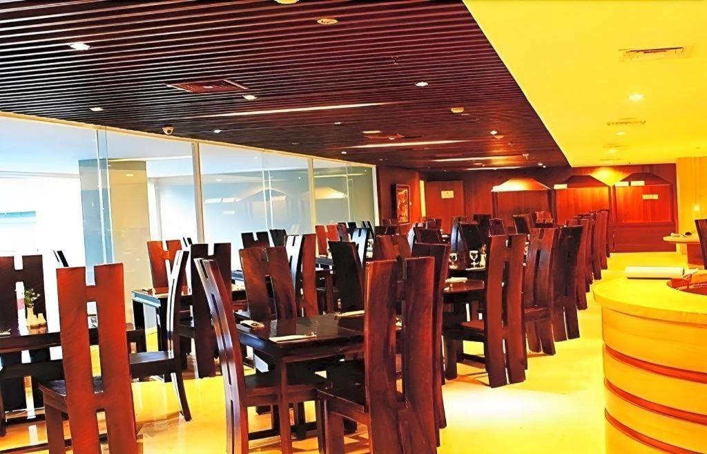 Arch Hotel Bogor Kültér fotó