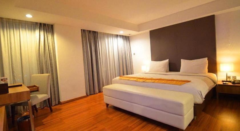 Arch Hotel Bogor Kültér fotó