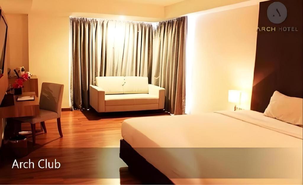 Arch Hotel Bogor Kültér fotó