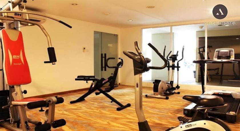 Arch Hotel Bogor Kültér fotó